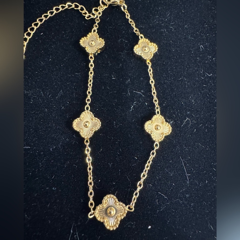 VCA DESIGN BRACELET